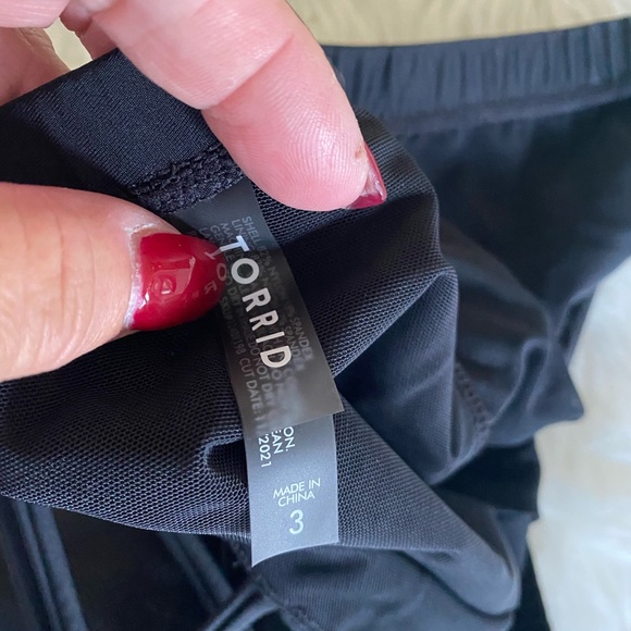 Torrid high waisted lattice back swim briefs, Sz. 3X - Picture 5 of 8